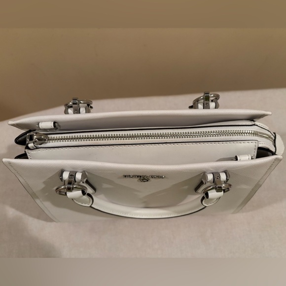 Michael Kors Purse - Picture 5 of 7